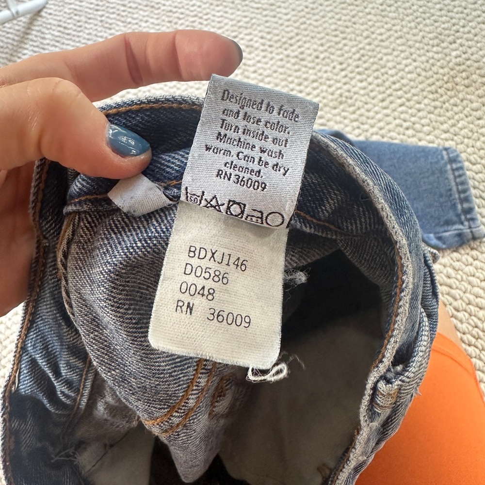 Vintage Calvin Klein Mom Straight Leg Jeans 4 - Picture 9 of 9